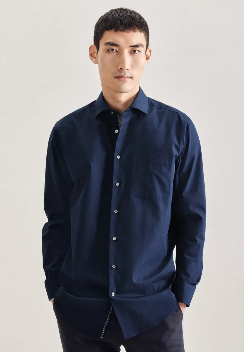 Деловая рубашка seidensticker "Regular", стандартный воротник "Кент" с длинными рукавами, однотонная, синий
Деловая рубашка seidensticker "Regular", стандартный воротник "Кент" с длинными рукавами, однотонная, синий