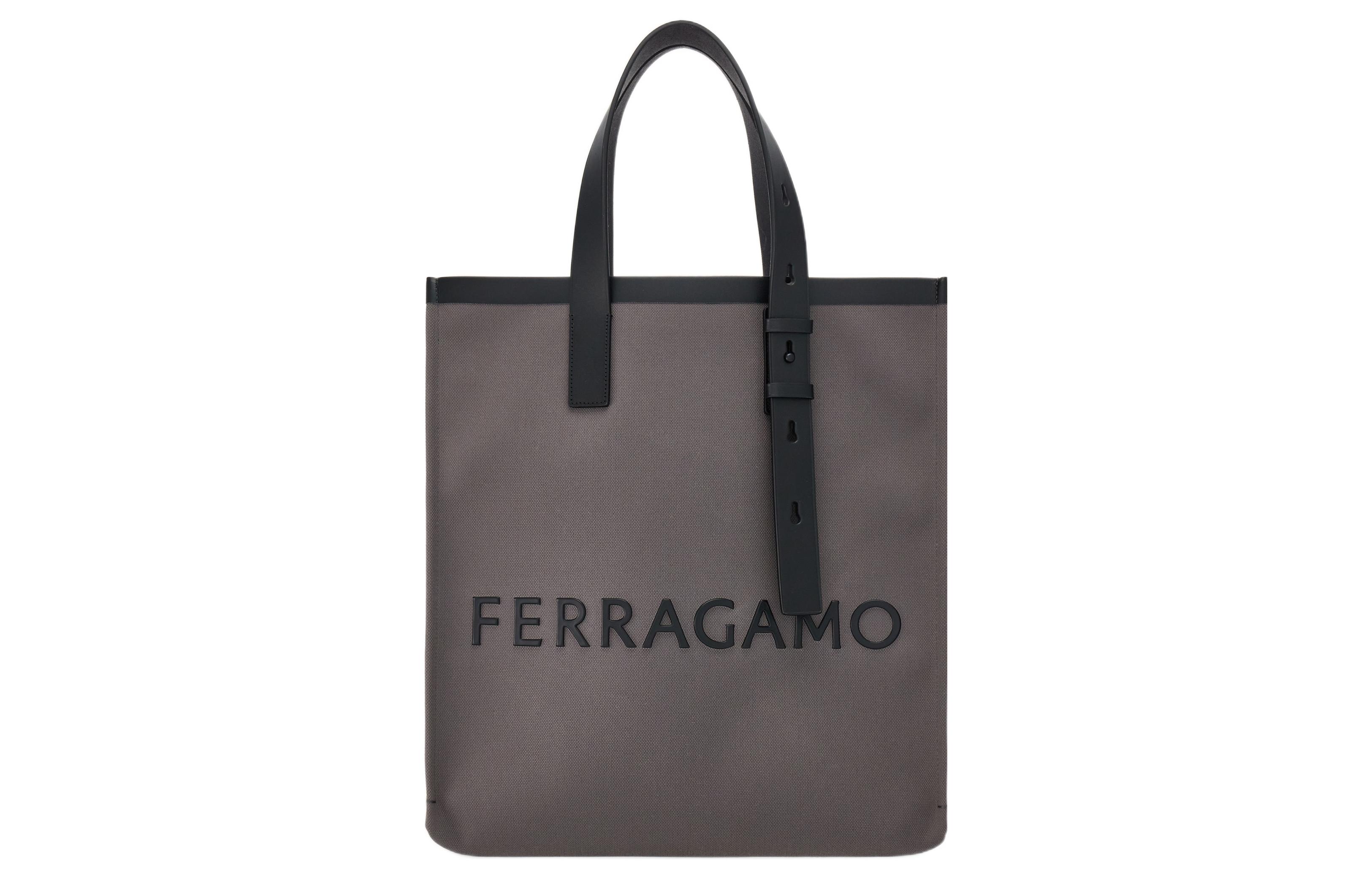 Ferragamo Сумка-шоппер с кожаной отделкой
Ferragamo Сумка-шоппер с кожаной отделкой