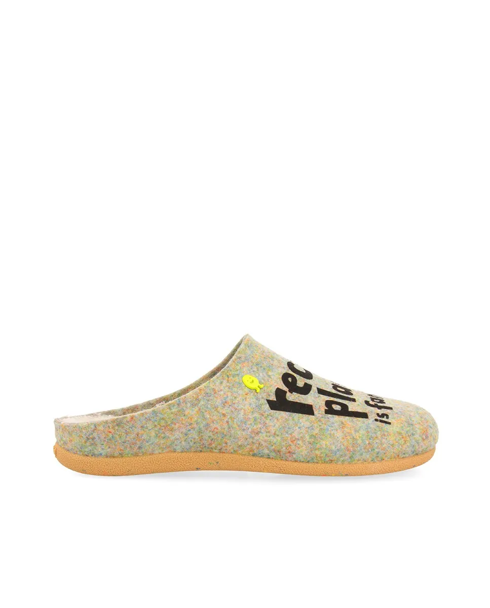 Мужские домашние тапочки с рисунком и надписью Hot Potatoes, серый
Мужские домашние тапочки с рисунком и надписью Hot Potatoes, серый