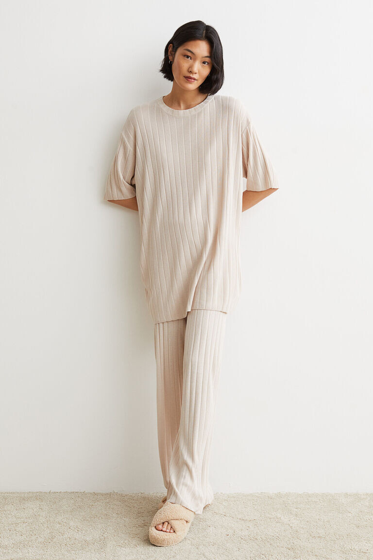 Джемпер в рубчик H&M, бежевый
Джемпер в рубчик H&M, бежевый