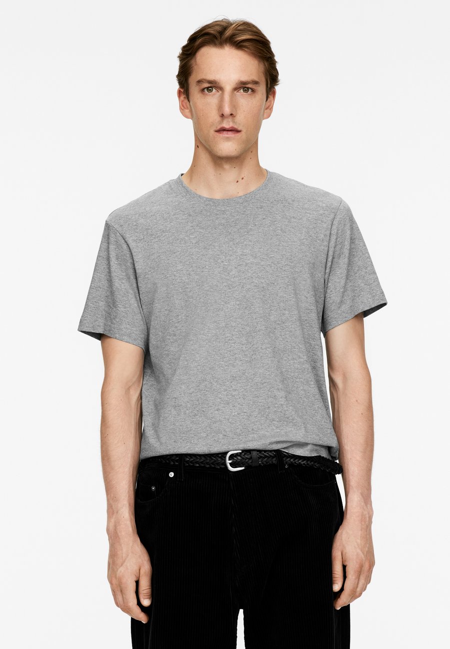 Футболка ARKET REGULAR, Grey, Серый, Футболка ARKET REGULAR, Grey
Футболка ARKET REGULAR, Grey, Серый, Футболка ARKET REGULAR, Grey