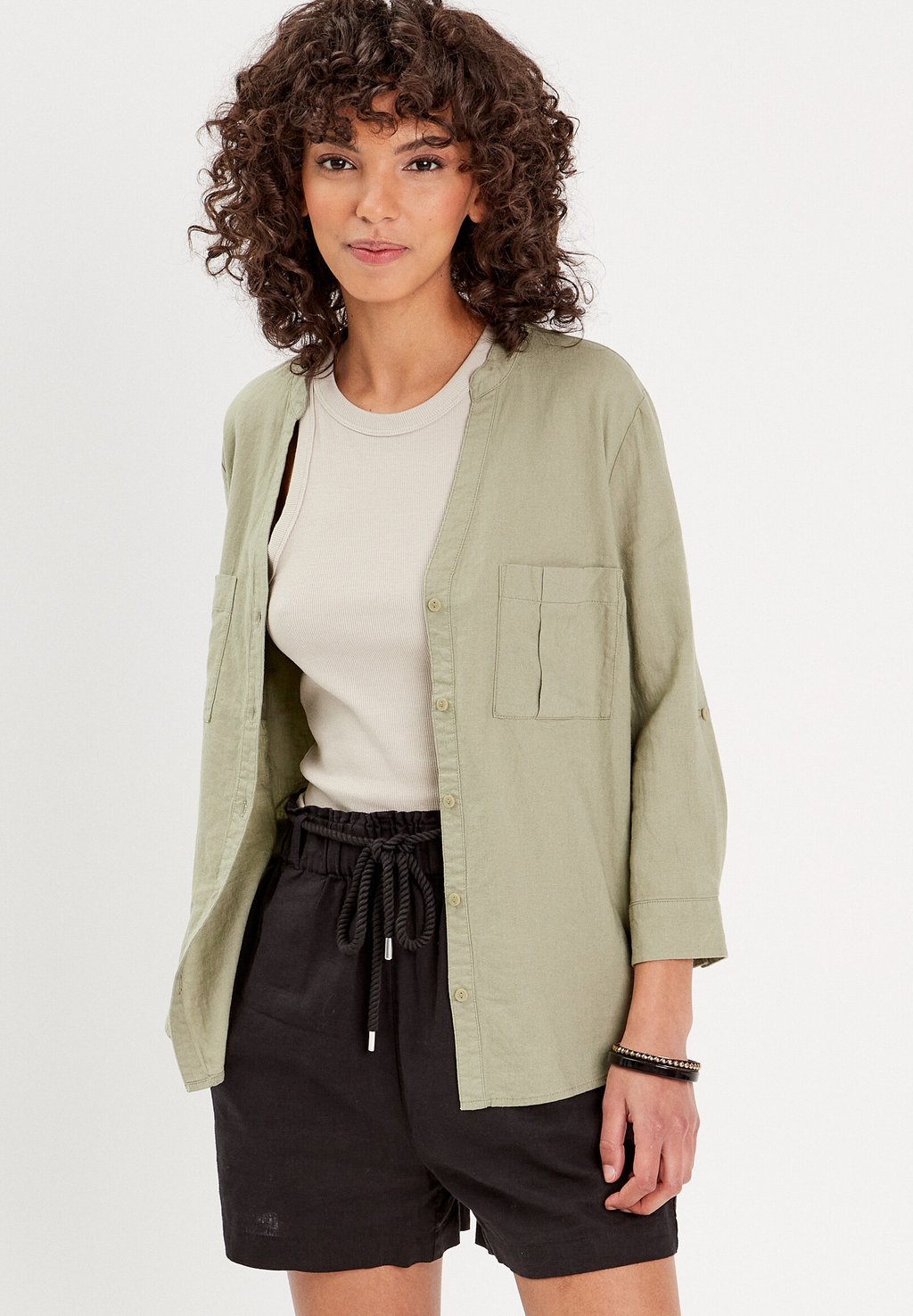 Блузка на пуговицах MIT 3/4-ÄRMELN Cache Cache, хаки
Блузка на пуговицах MIT 3/4-ÄRMELN Cache Cache, хаки