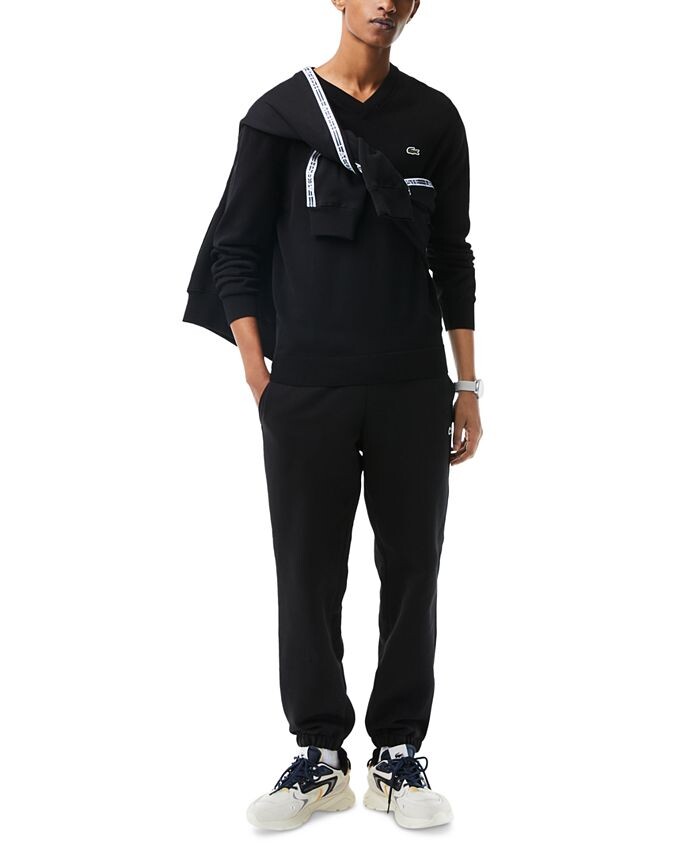 Мужской однотонный свитер обычного кроя с v-образным вырезом Lacoste, черный
Мужской однотонный свитер обычного кроя с v-образным вырезом Lacoste, черный