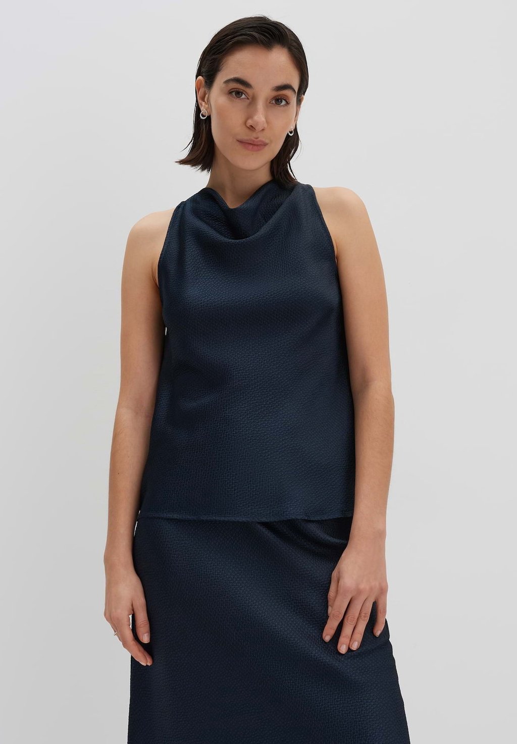 Блуза ZIAM someday., темно-синий
Блуза ZIAM someday., темно-синий