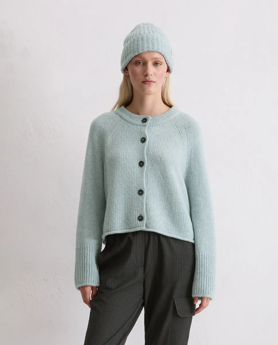 Свободный женский кардиган, выполненный из мягкой смеси новой шерсти MARC O'POLO, синий
Свободный женский кардиган, выполненный из мягкой смеси новой шерсти MARC O'POLO, синий