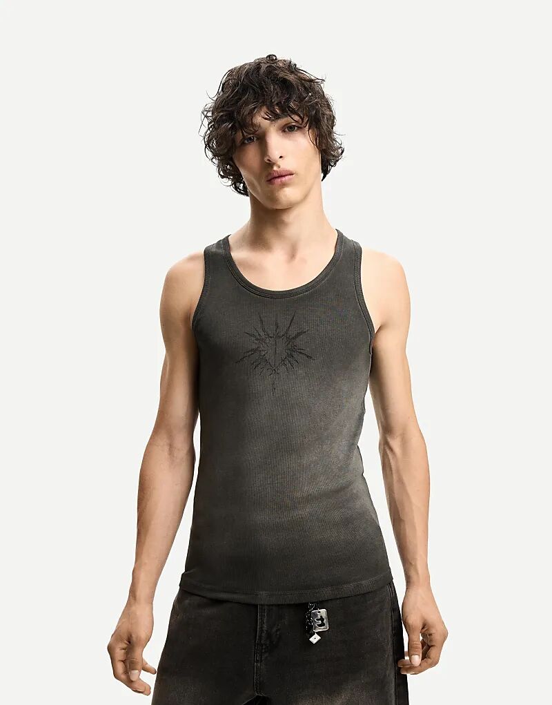 Футболка Bershka с ребристым принтом и бретельками в черно-белом цвете
Футболка Bershka с ребристым принтом и бретельками в черно-белом цвете