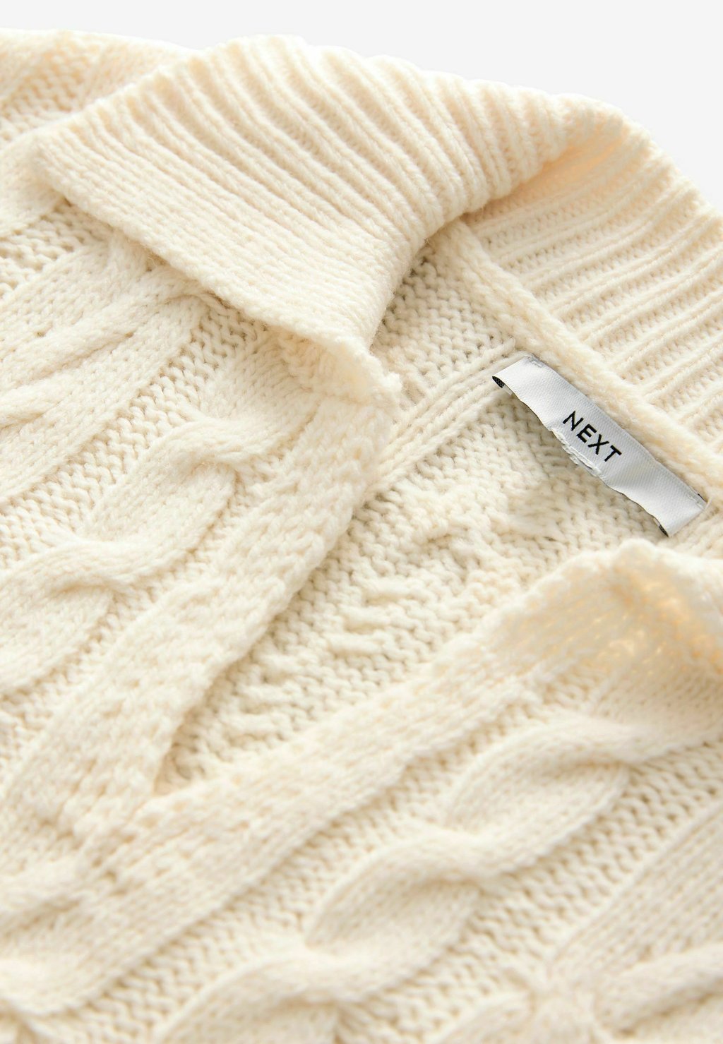 Платье-джемпер COLLAR V-NECK LONG SLEEVE SHORT MINI REGULAR FIT Next, бежевый
Платье-джемпер COLLAR V-NECK LONG SLEEVE SHORT MINI REGULAR FIT Next, бежевый