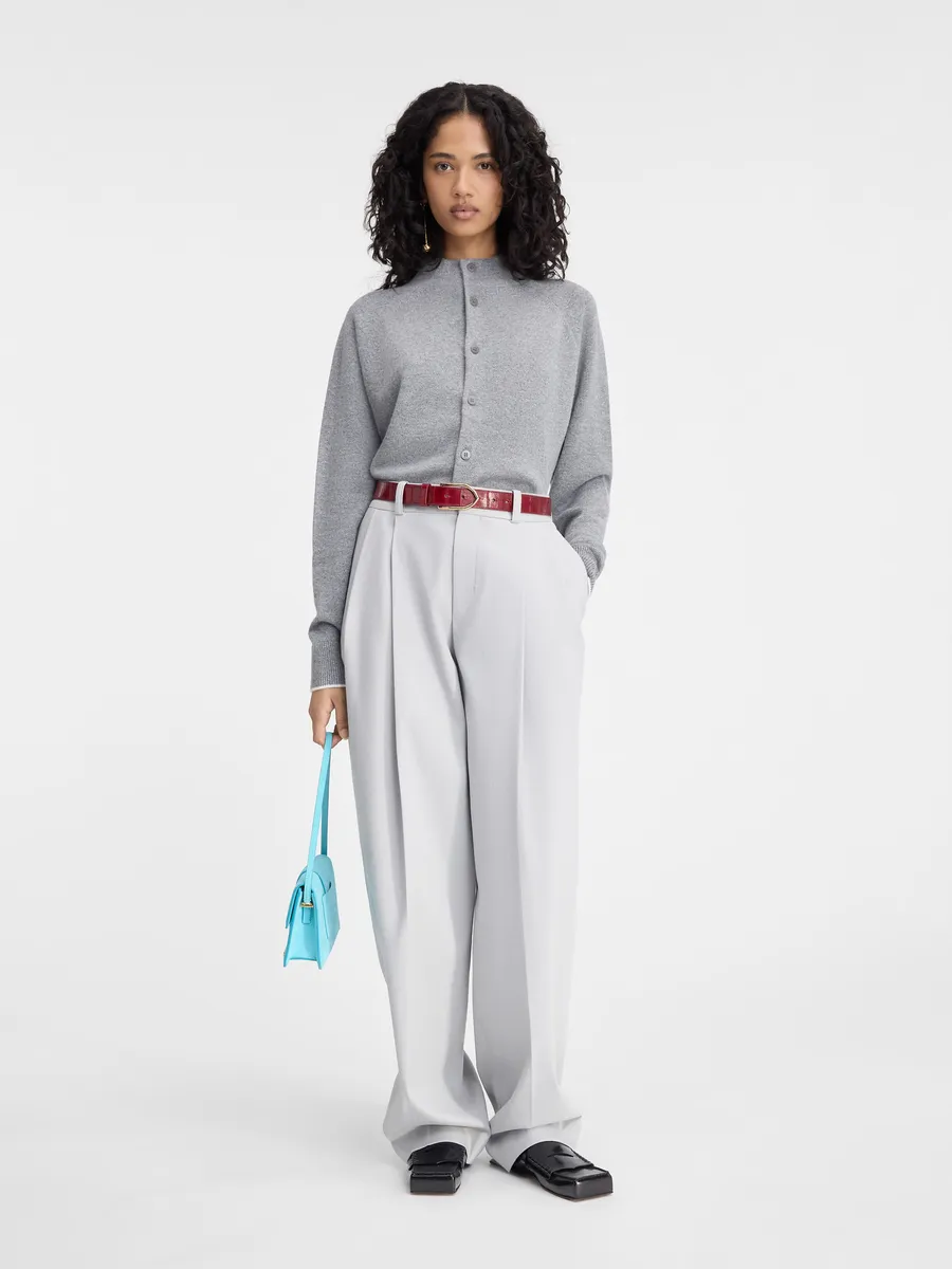 Кардиган с высоким воротником Питатто Jacquemus, серый
Кардиган с высоким воротником Питатто Jacquemus, серый