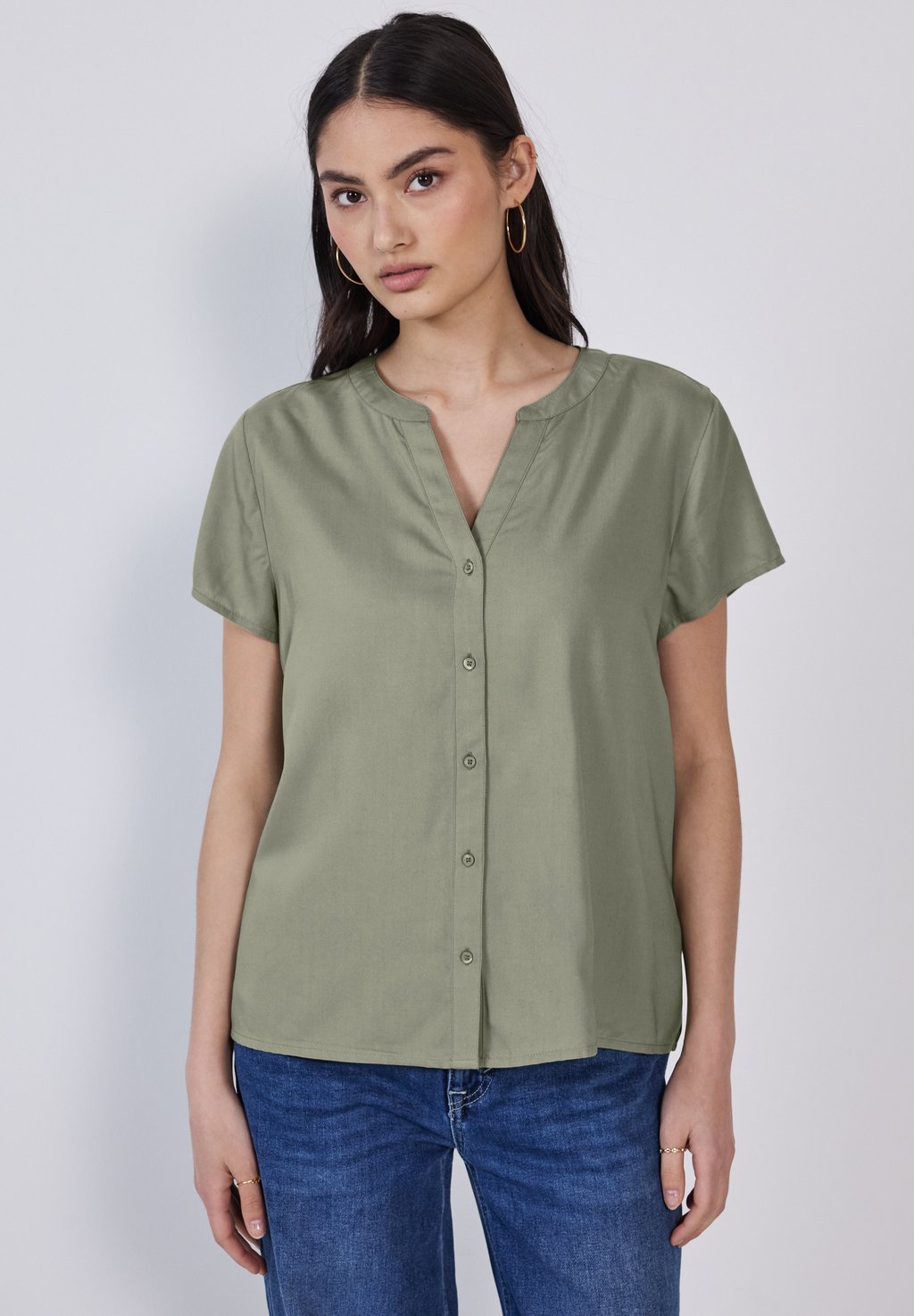 Блуза Street One Studio, цвет Grün
Блуза Street One Studio, цвет Grün