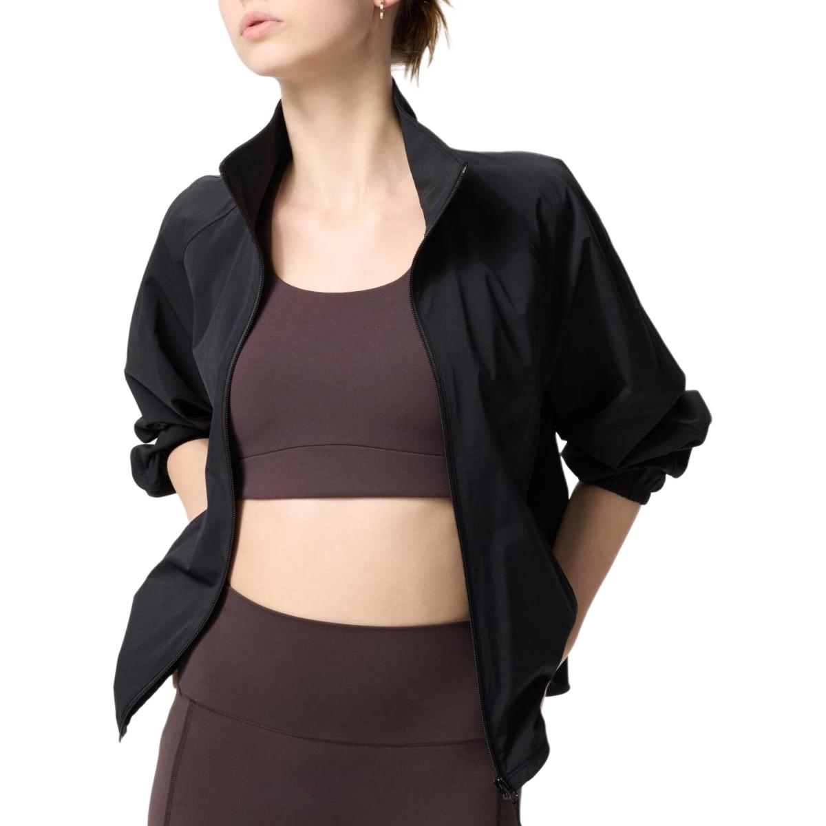 UNIQLO Куртки и пальто женские черные
UNIQLO Куртки и пальто женские черные