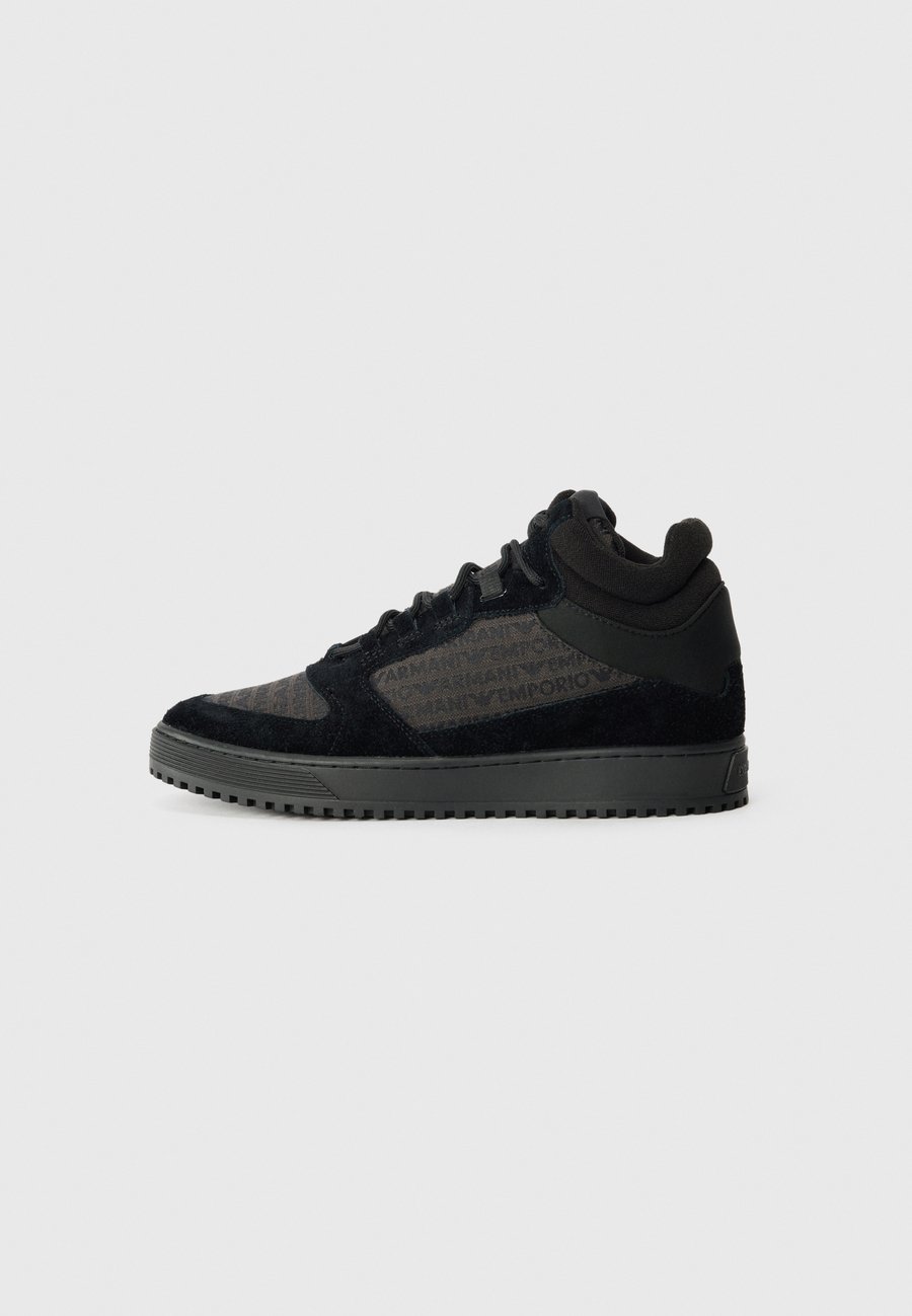 Кроссовки Emporio Armani High-top trainers, Black
Кроссовки Emporio Armani High-top trainers, Black