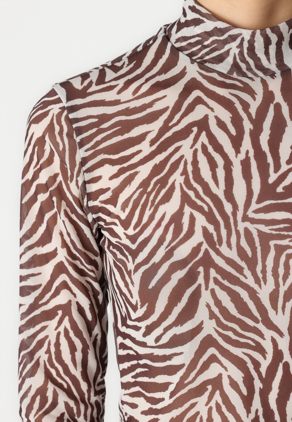 Топ с длинными рукавами ONLAMY ONLY, коричневый
Топ с длинными рукавами ONLAMY ONLY, коричневый