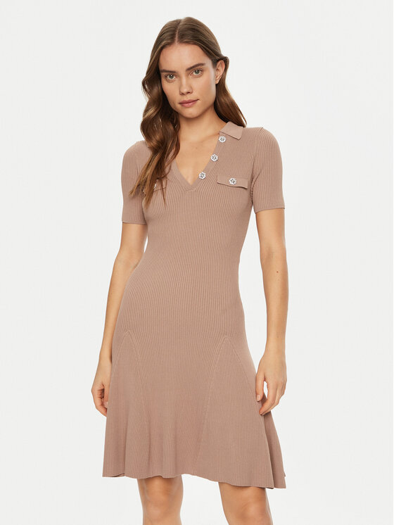 Трикотажное платье обычного кроя W5RK18 Z2U00 Guess, бежевый
Трикотажное платье обычного кроя W5RK18 Z2U00 Guess, бежевый