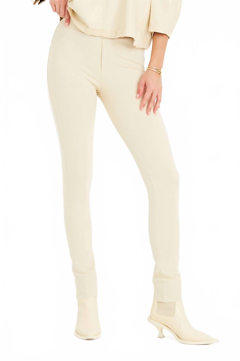 Джинсы-леггинсы Scuba в цвете Butter Pulled Planet, Butter
Джинсы-леггинсы Scuba в цвете Butter Pulled Planet, Butter