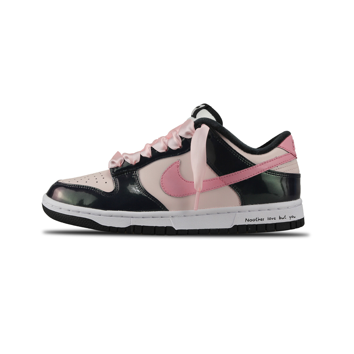 Кроссовки Nike Dunk Skateboarding Shoes Women's Low-top Black/Pink, цвет Cherry Blossoms in Misty City
Кроссовки Nike Dunk Skateboarding Shoes Women's Low-top Black/Pink, цвет Cherry Blossoms in Misty City