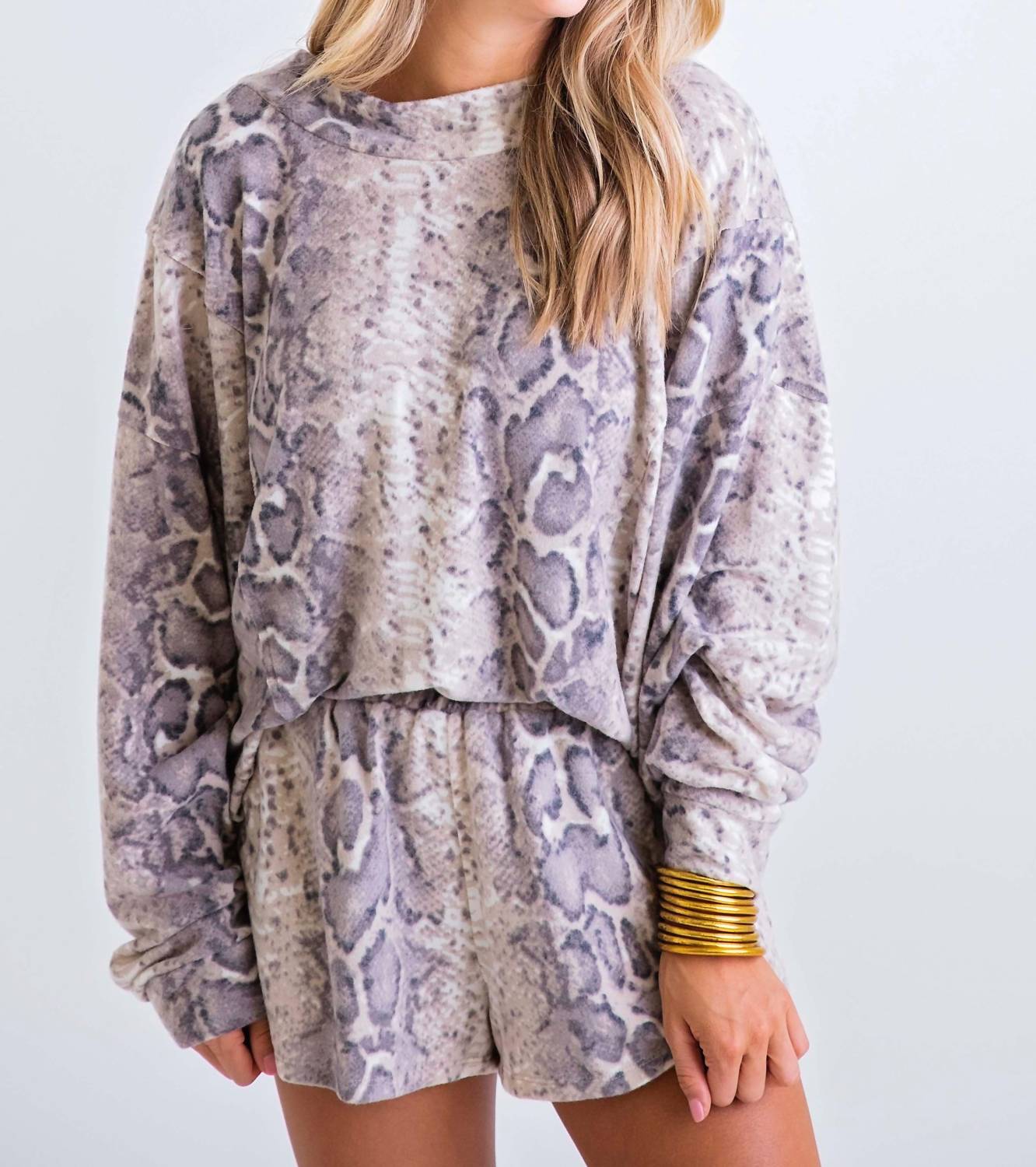 Топ с перекрещивающимися бретелями Snake Crossback серого цвета Karlie
Топ с перекрещивающимися бретелями Snake Crossback серого цвета Karlie