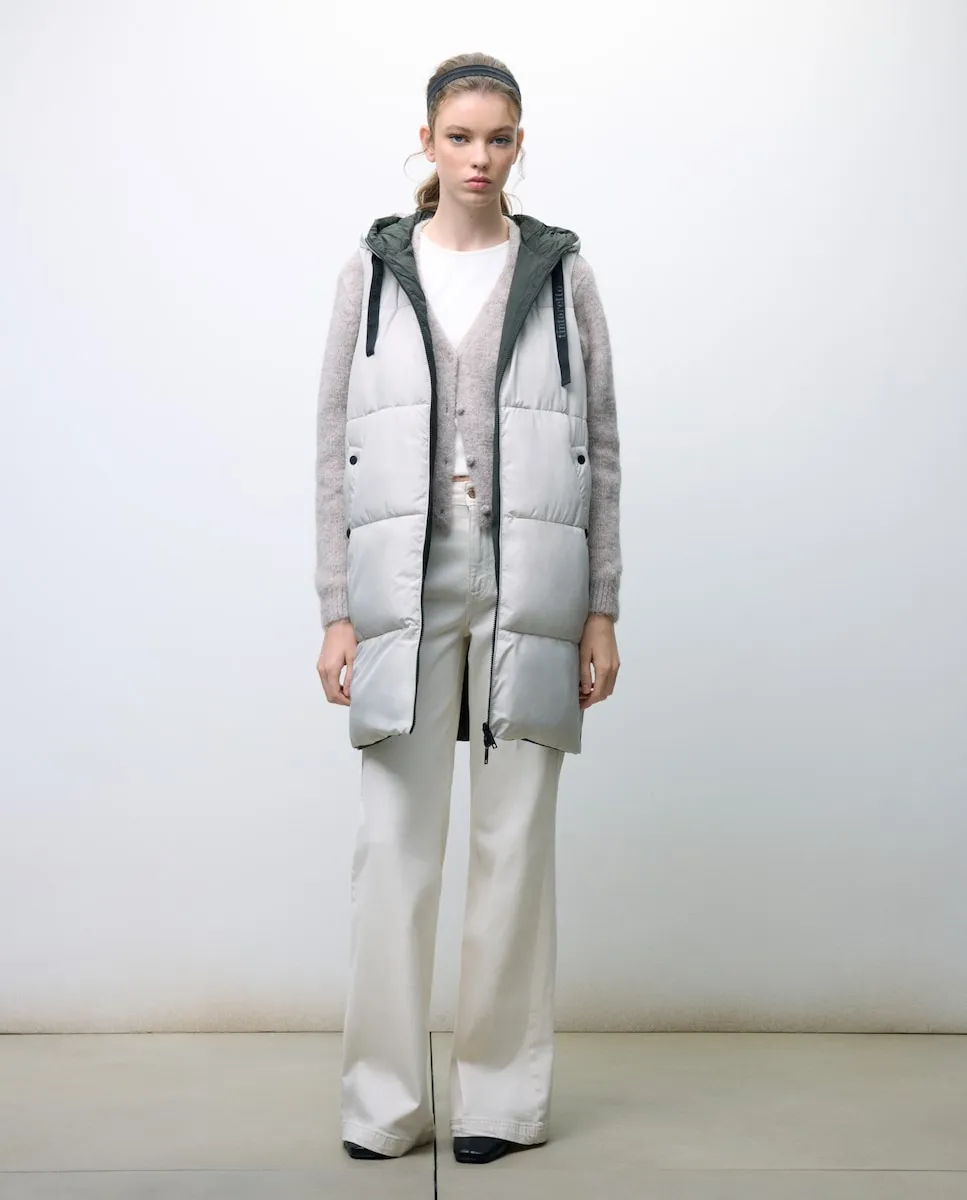 Женский стеганый двусторонний жилет с капюшоном Tintoretto, экрю
Женский стеганый двусторонний жилет с капюшоном Tintoretto, экрю