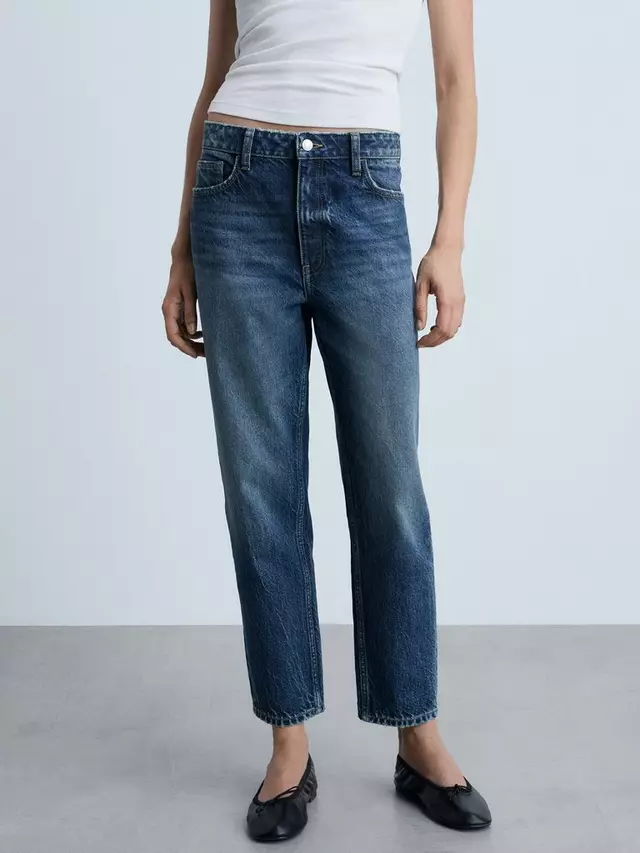Джинсы Mango High Rise Mom, цвет open blue
Джинсы Mango High Rise Mom, цвет open blue