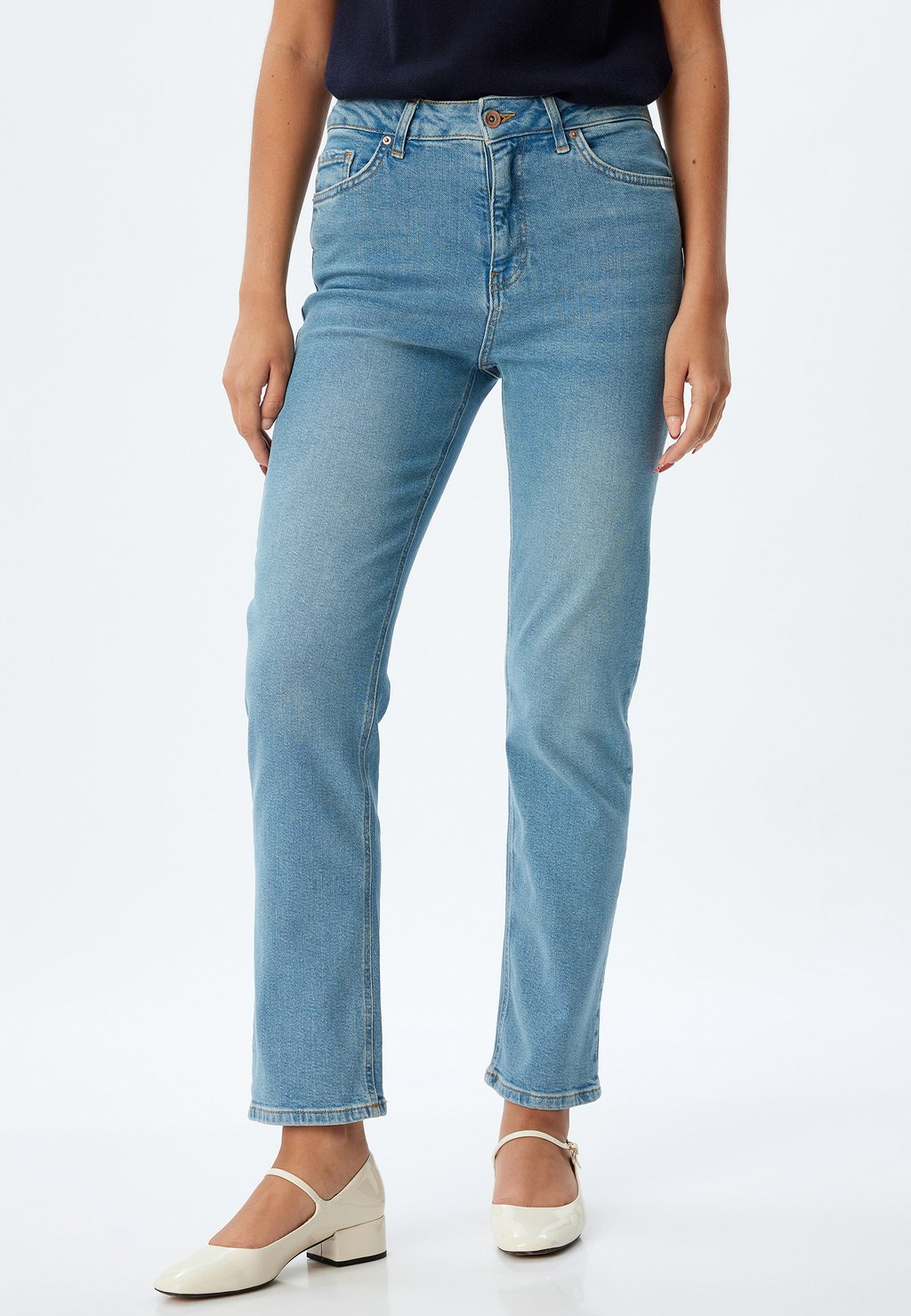 Джинсы облегающего кроя Koton, светло-голубой
Джинсы облегающего кроя Koton, светло-голубой