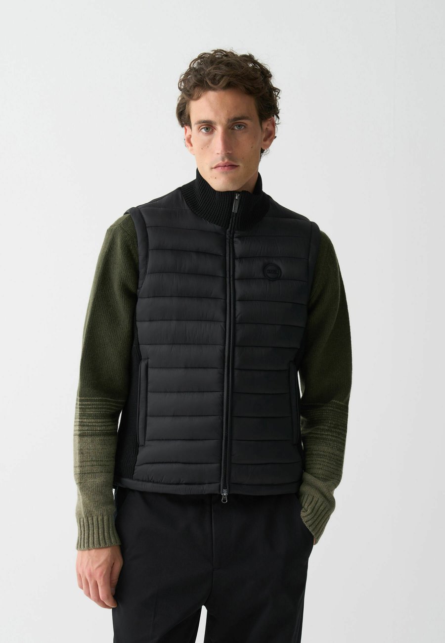 Куртка Colmar Originals Waistcoat, Black
Куртка Colmar Originals Waistcoat, Black