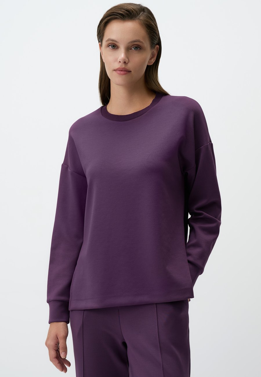 Толстовка Jimmy Key CREW NECK LONG SLEEVED, Purple
Толстовка Jimmy Key CREW NECK LONG SLEEVED, Purple