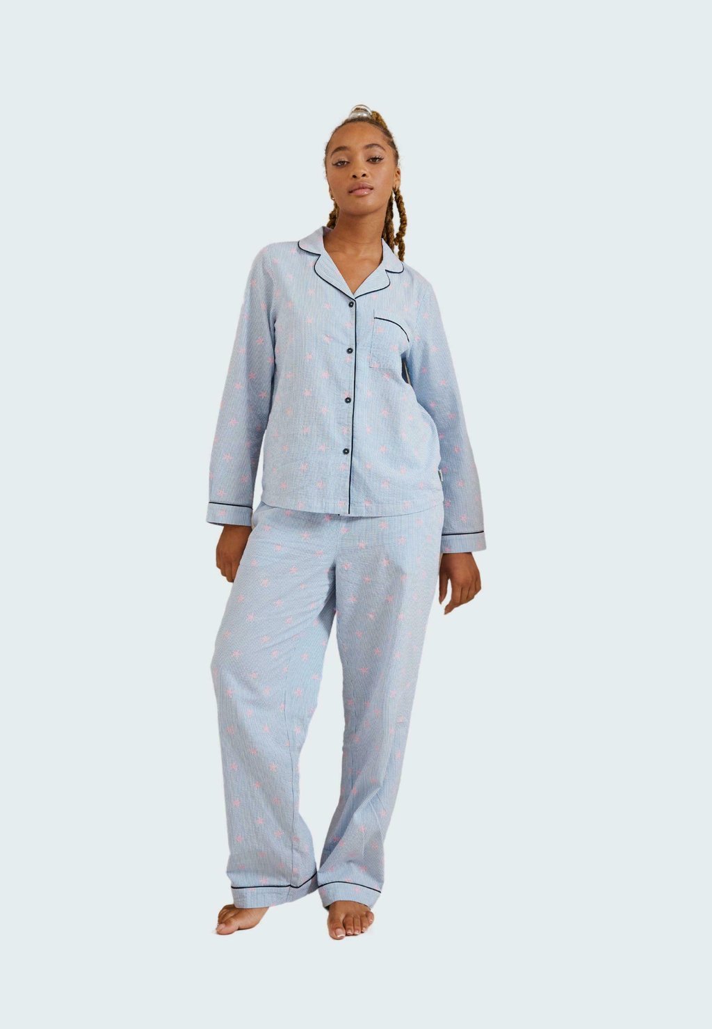 Пижама SET - Pyjama set Chelsea Peers, светло-голубой
Пижама SET - Pyjama set Chelsea Peers, светло-голубой