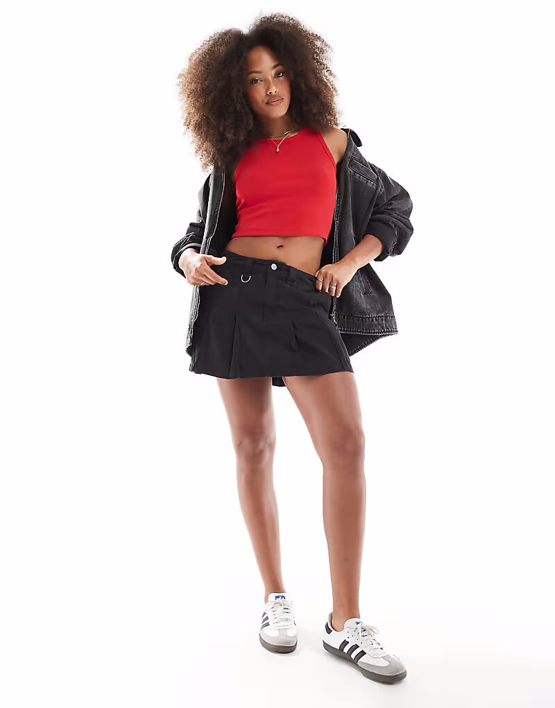 Мини-юбка JJXX плиссированная черного цвета
Мини-юбка JJXX плиссированная черного цвета