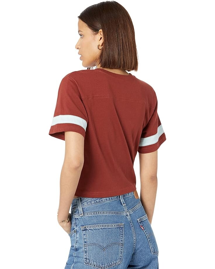 Футболка Levi's Premium Graphic Football Tee, цвет Fired Brick/Starlight Blue Stripe
Футболка Levi's Premium Graphic Football Tee, цвет Fired Brick/Starlight Blue Stripe