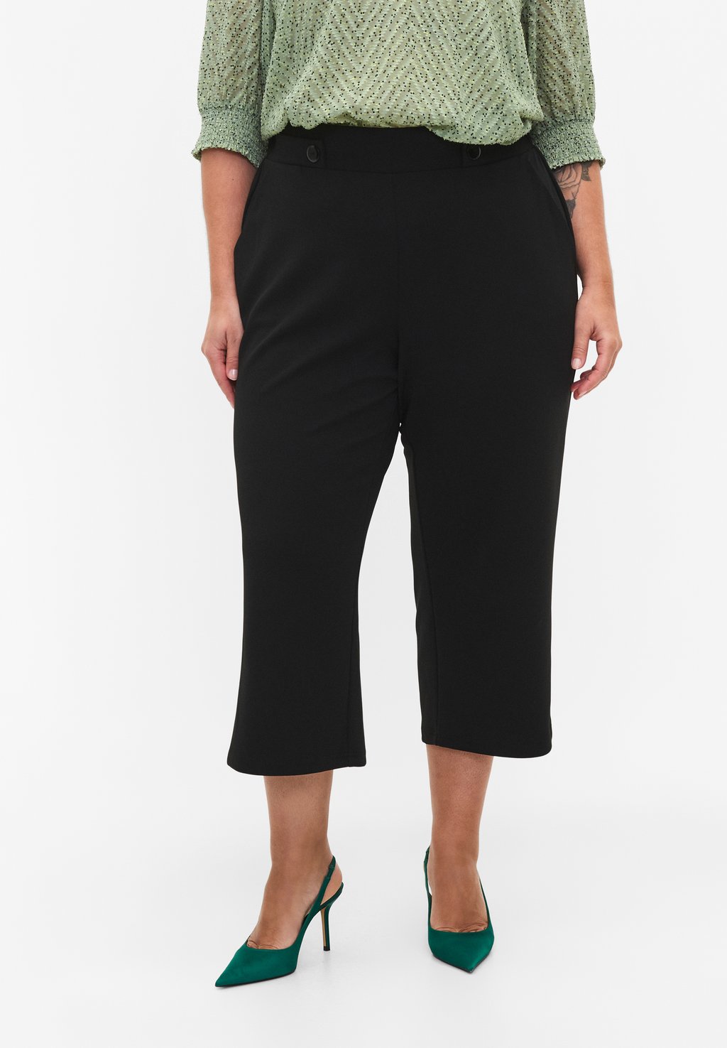 Брюки 7/8 PASSFORM Zizzi, черный
Брюки 7/8 PASSFORM Zizzi, черный