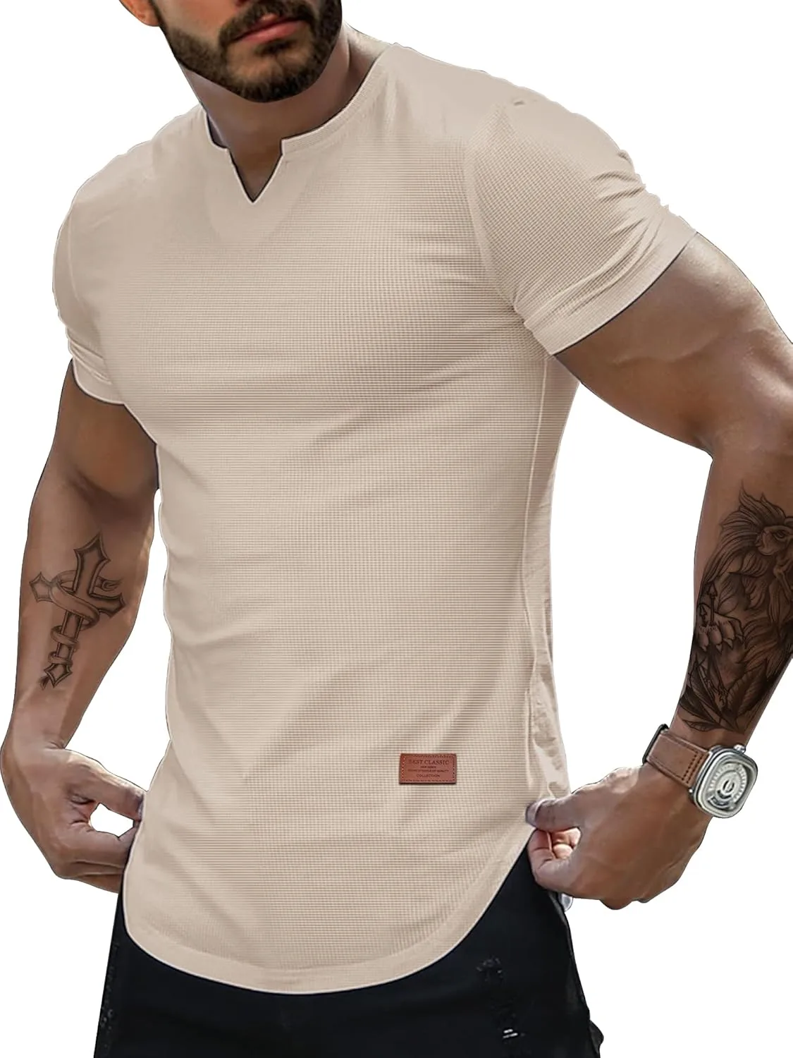 Мужская футболка waffle henley с V-образным вырезом DAINASONG
Мужская футболка waffle henley с V-образным вырезом DAINASONG