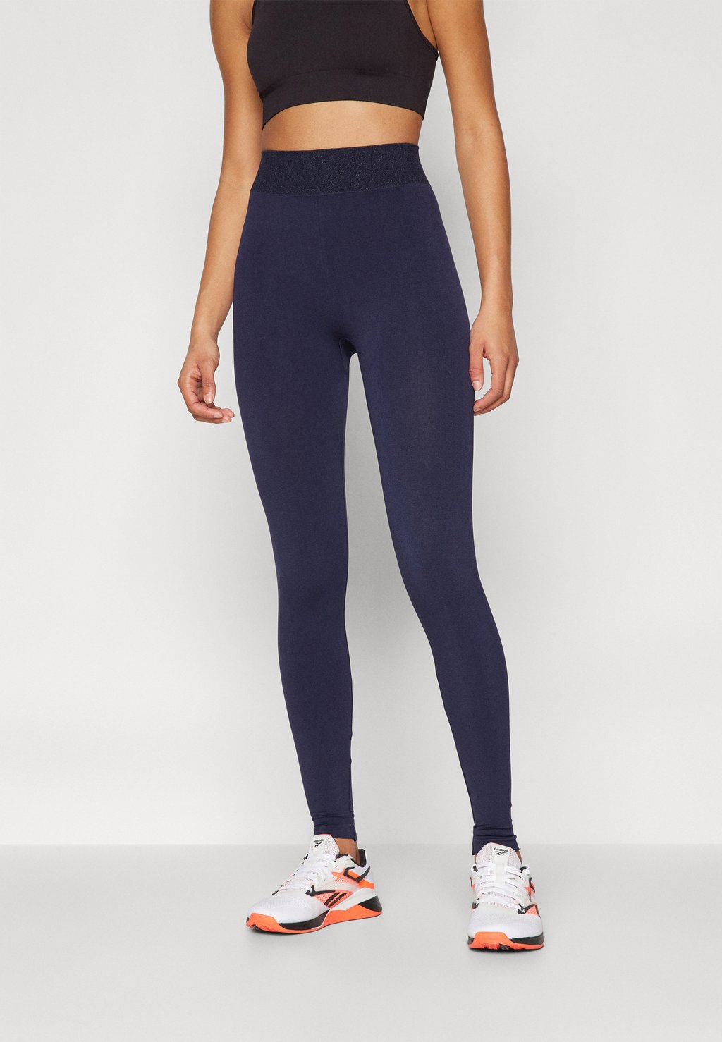 Леггинсы ONPSHIM ONLY Play, темно-синий
Леггинсы ONPSHIM ONLY Play, темно-синий