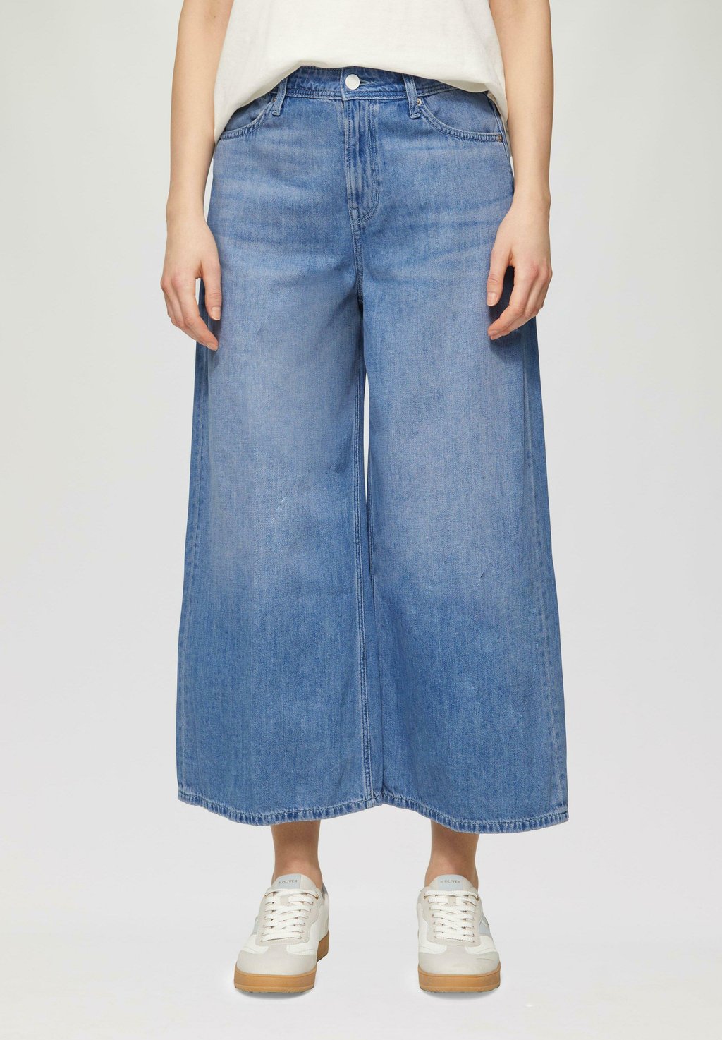 Расклешенные джинсы HIGH RISE WIDE s.Oliver, деним
Расклешенные джинсы HIGH RISE WIDE s.Oliver, деним