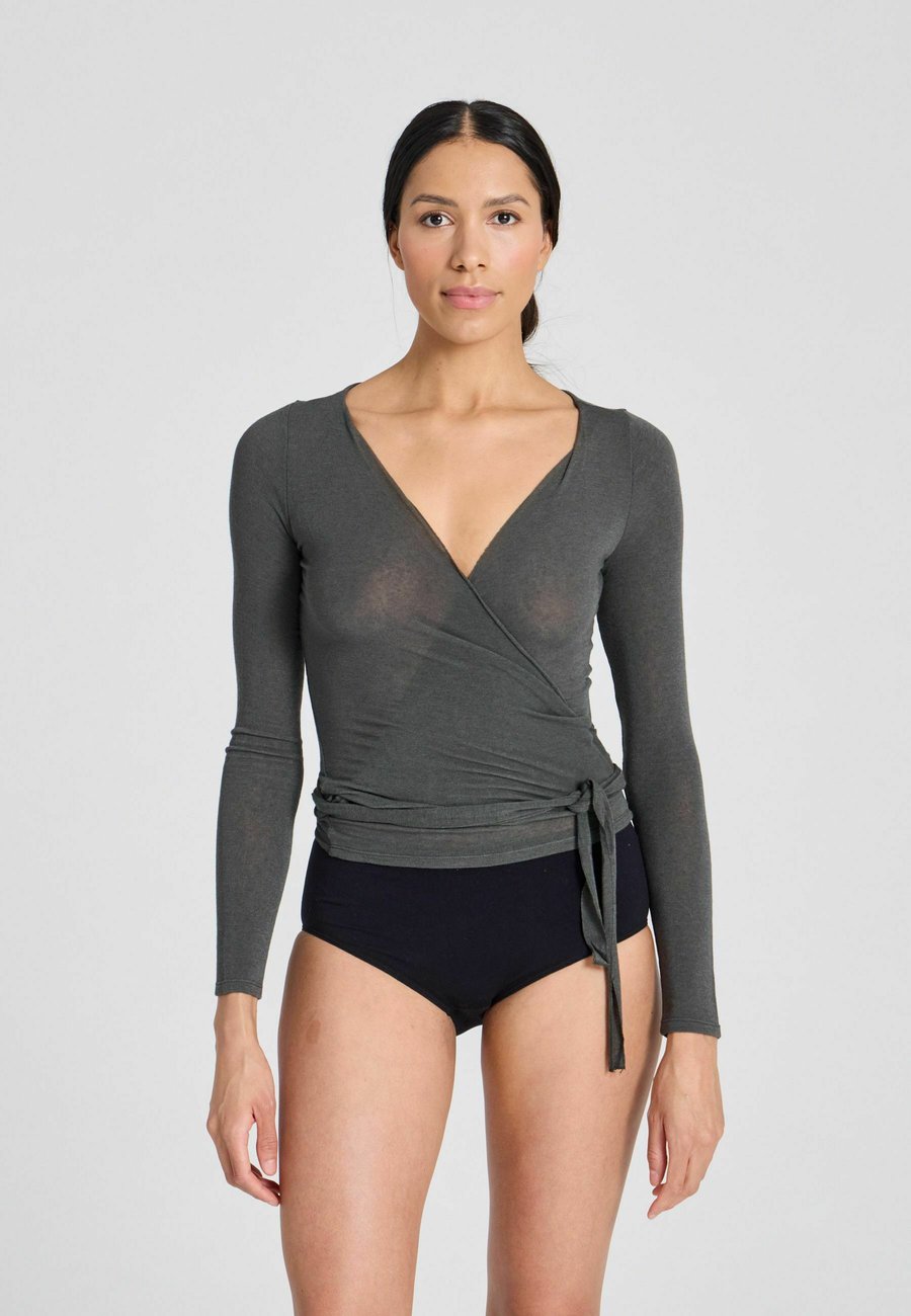 Топ GAI+LISVA ANNE WRAP, Beluga/Grey
Топ GAI+LISVA ANNE WRAP, Beluga/Grey