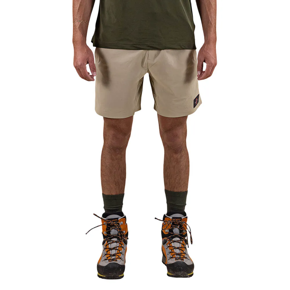 Шорты The Mountain Studio Field, бежевый
Шорты The Mountain Studio Field, бежевый