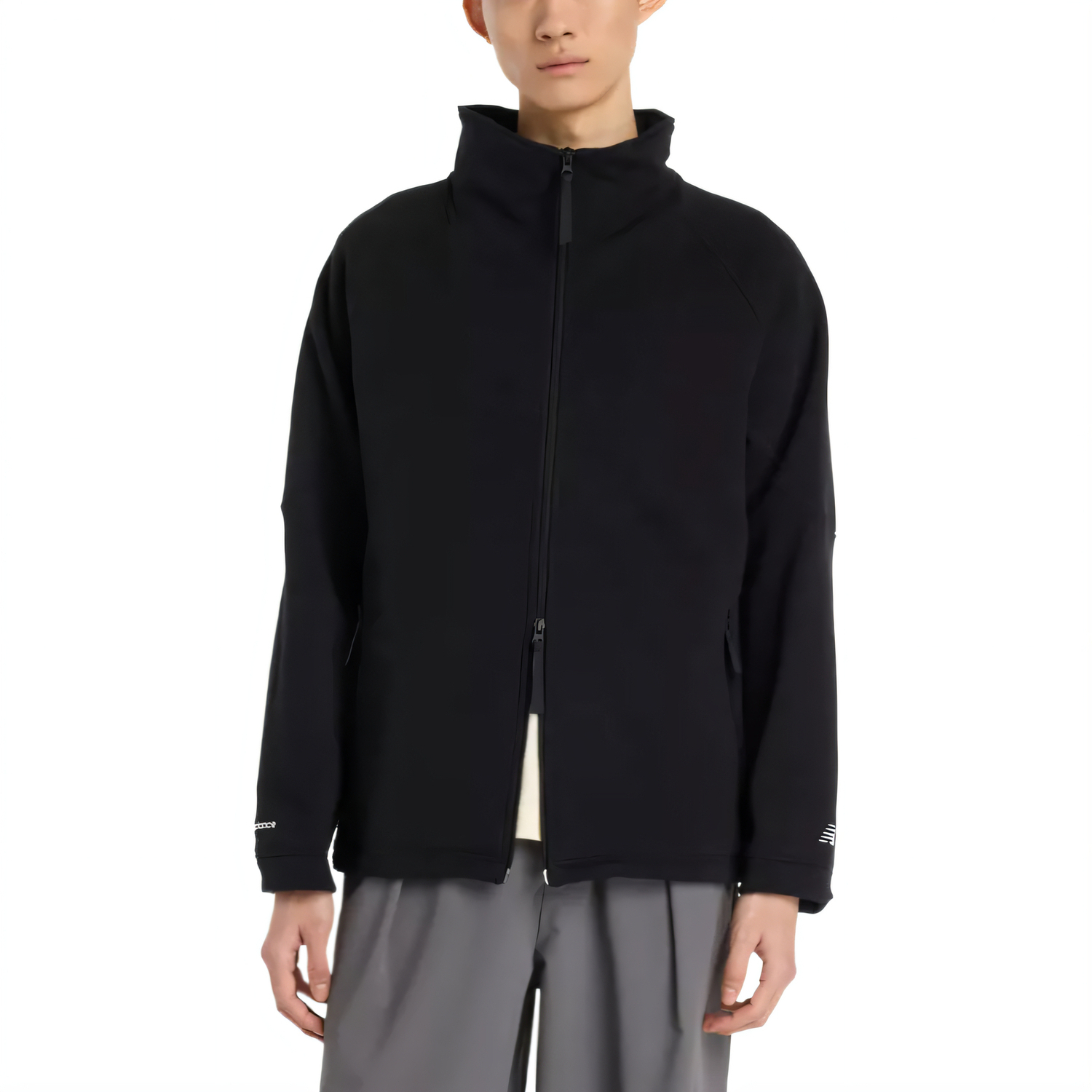 New Balance Серый свитшот NB для мужчин
New Balance Серый свитшот NB для мужчин