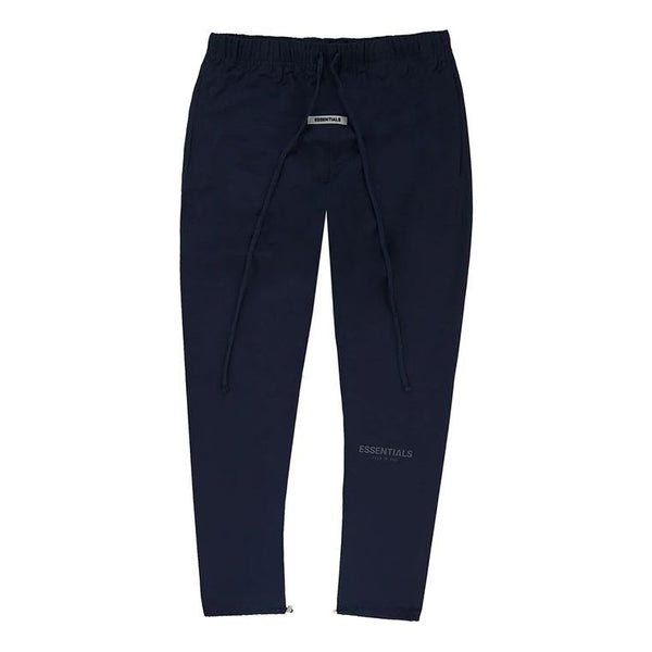 Брюки nylon track pants 'navy' Fear Of God Essentials, синий
Брюки nylon track pants 'navy' Fear Of God Essentials, синий