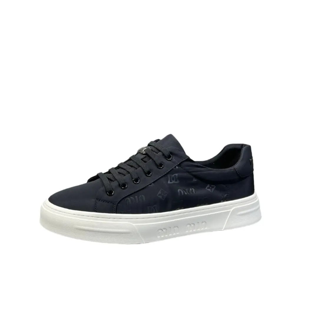 Низкие скейтерские кроссовки мужские H2, черный
Низкие скейтерские кроссовки мужские H2, черный