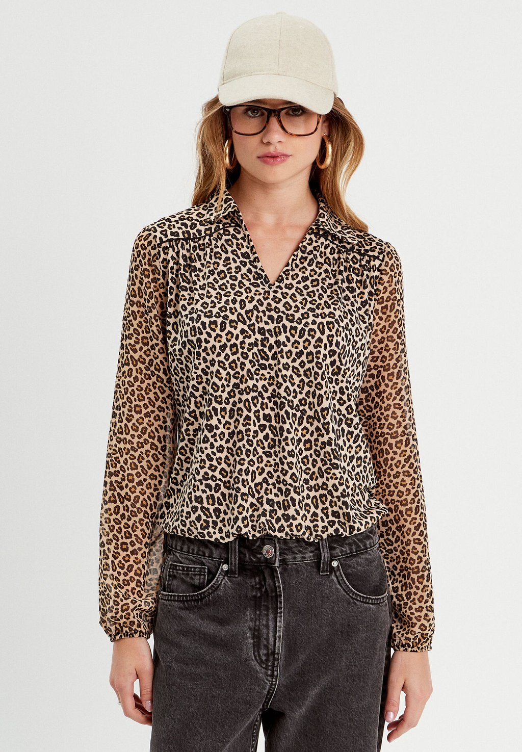 Блуза MIT LANGEN ÄRMELN Cache Cache, бежевый 
Блуза MIT LANGEN ÄRMELN Cache Cache, бежевый