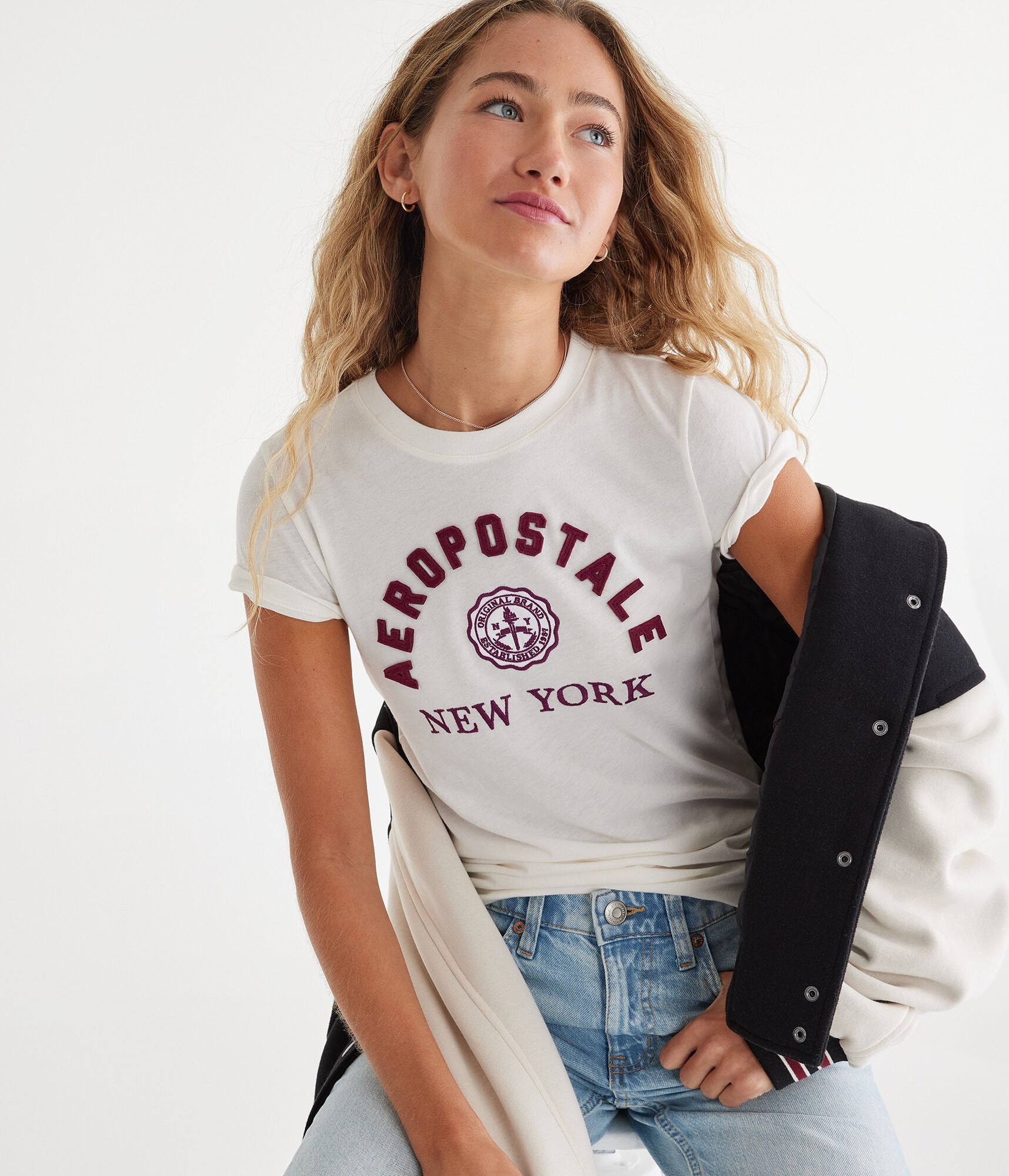 Футболка с аппликацией Aeropostale New York, цвет floral white
Футболка с аппликацией Aeropostale New York, цвет floral white