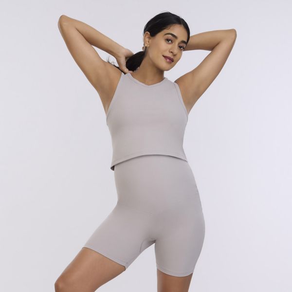 Беременная укороченная майка с V-образным вырезом сзади Motherhood, цвет opal
Беременная укороченная майка с V-образным вырезом сзади Motherhood, цвет opal