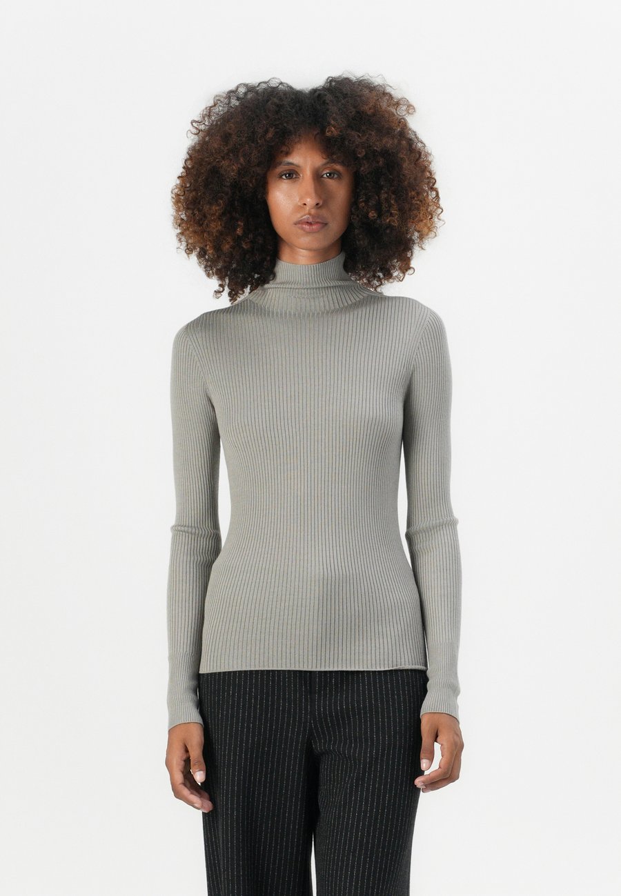 Джемпер DRYKORN INARI, Brown/Taupe
Джемпер DRYKORN INARI, Brown/Taupe