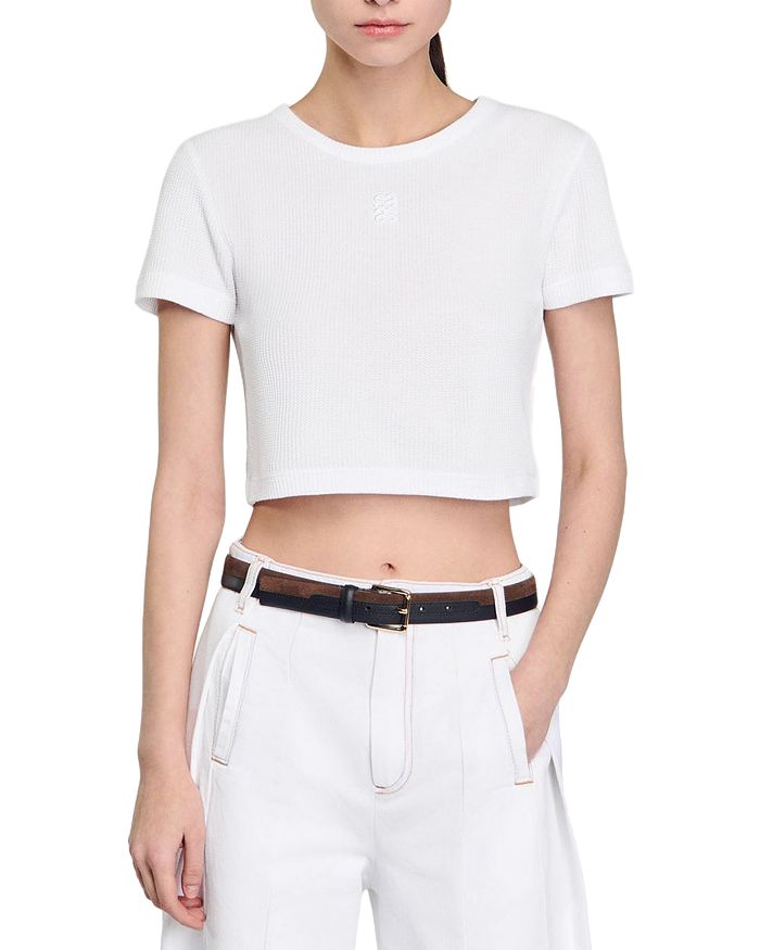 Фитовая укороченная футболка Bee Sandro, белый
Фитовая укороченная футболка Bee Sandro, белый