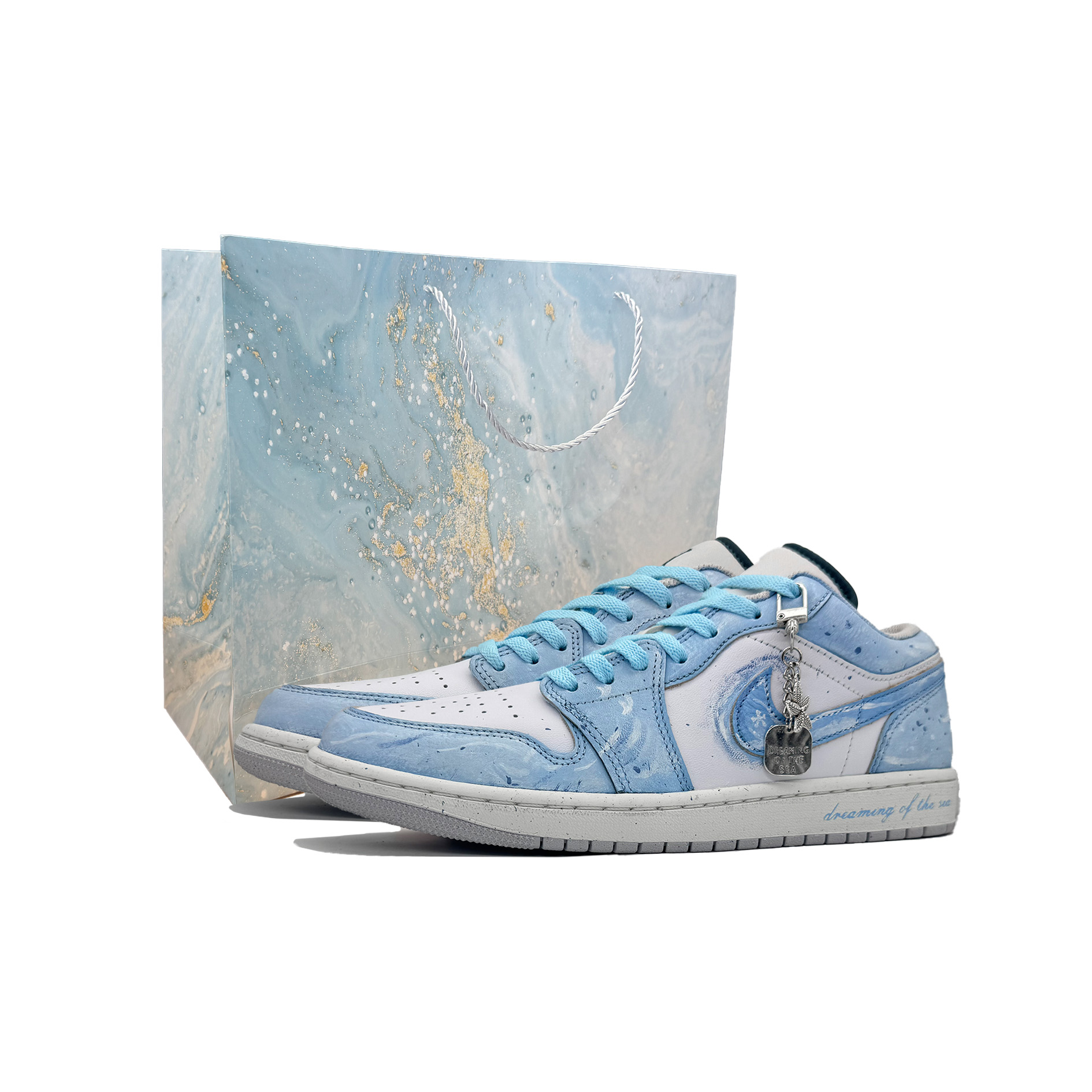 Jordan Винтажные баскетбольные кеды Air 1 унисекс низкие сине-белые с небесно-голубым, цвет Sky Blue
Jordan Винтажные баскетбольные кеды Air 1 унисекс низкие сине-белые с небесно-голубым, цвет Sky Blue