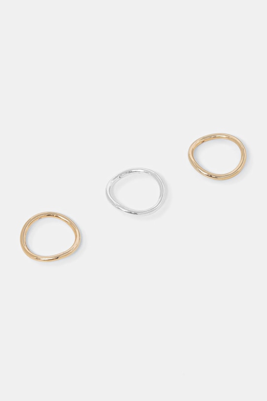 Комлпект колец Lauren Ralph Lauren, золотой
Комлпект колец Lauren Ralph Lauren, золотой