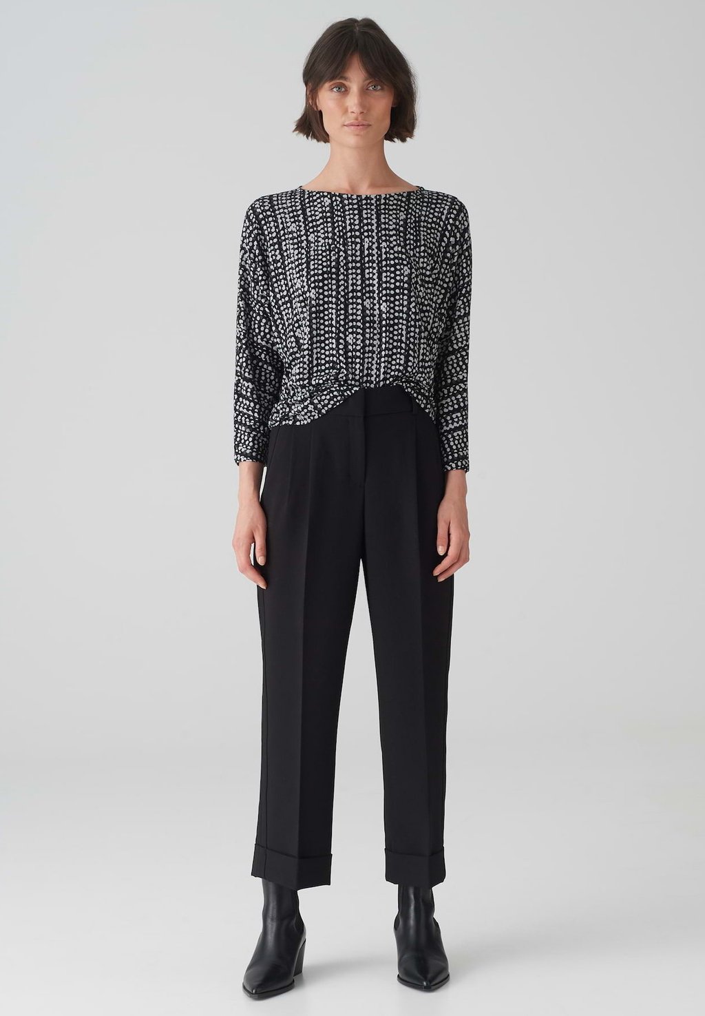 Топ с длинными рукавами 3/4 ARM SEBRY SHINE Opus, черный
Топ с длинными рукавами 3/4 ARM SEBRY SHINE Opus, черный