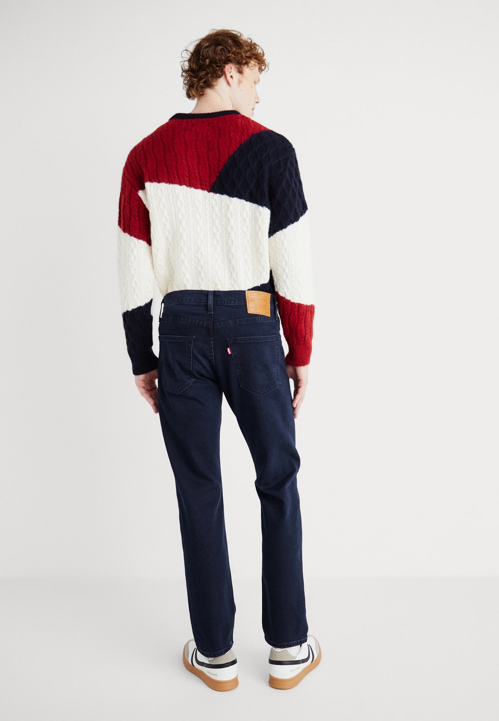 Джинсы прямого кроя 502® TAPER Levi's®, темно-синий деним
Джинсы прямого кроя 502® TAPER Levi's®, темно-синий деним