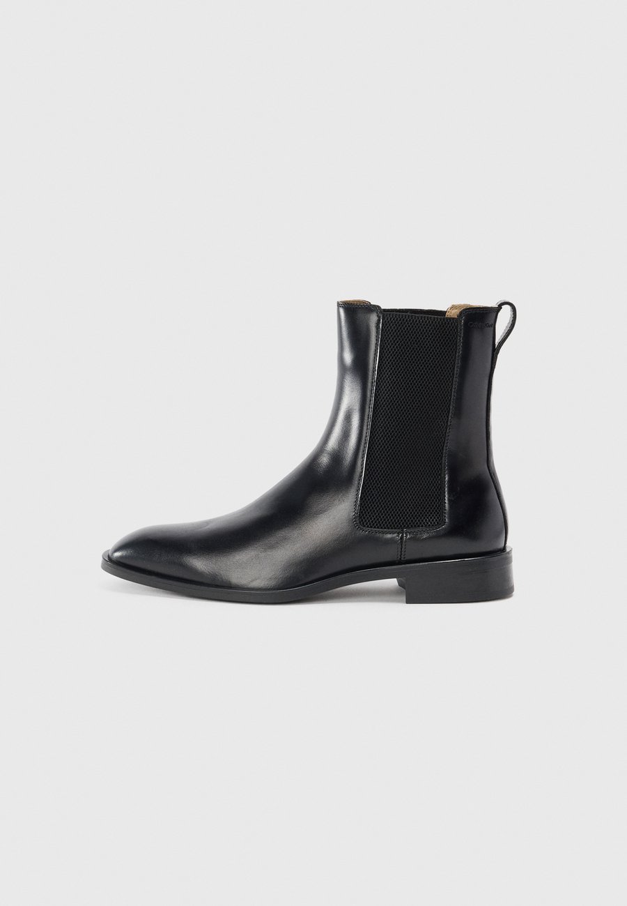 Ботинки Calvin Klein Classic ankle boots, Triple Black/Black
Ботинки Calvin Klein Classic ankle boots, Triple Black/Black