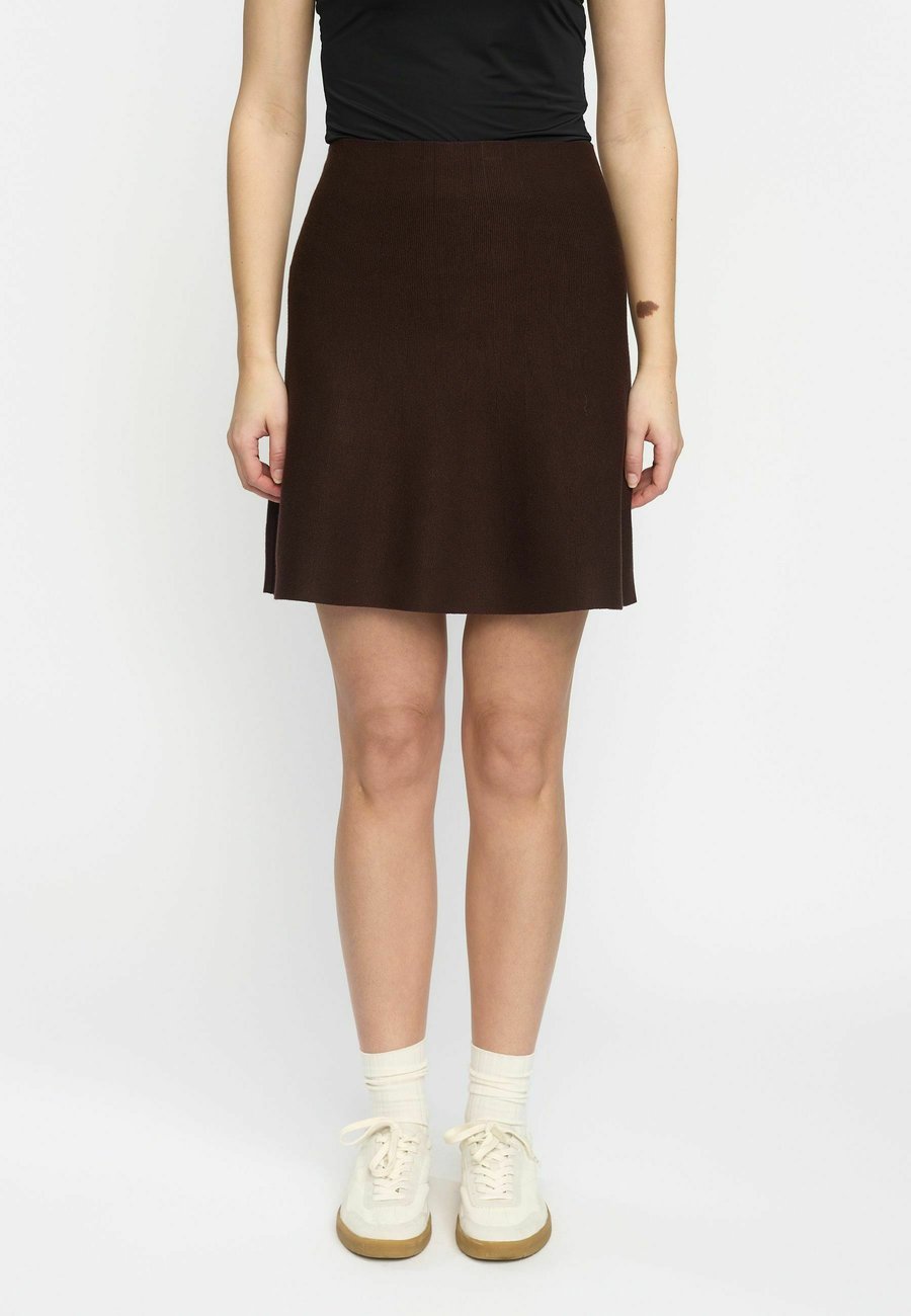 Юбка Soft Rebels HENRIETTA, Coffee Bean/Dark Brown
Юбка Soft Rebels HENRIETTA, Coffee Bean/Dark Brown