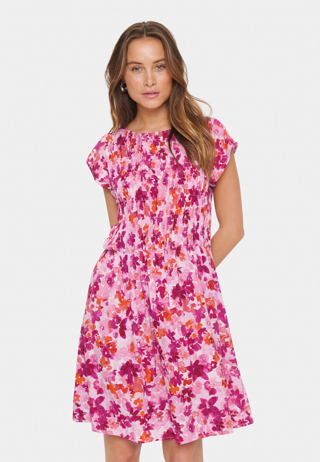 Повседневное платье GISLA Saint Tropez, розовый 
Повседневное платье GISLA Saint Tropez, розовый