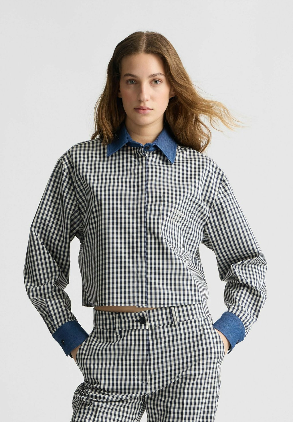 Блузка на пуговицах CHECK LIU JO, черный
Блузка на пуговицах CHECK LIU JO, черный